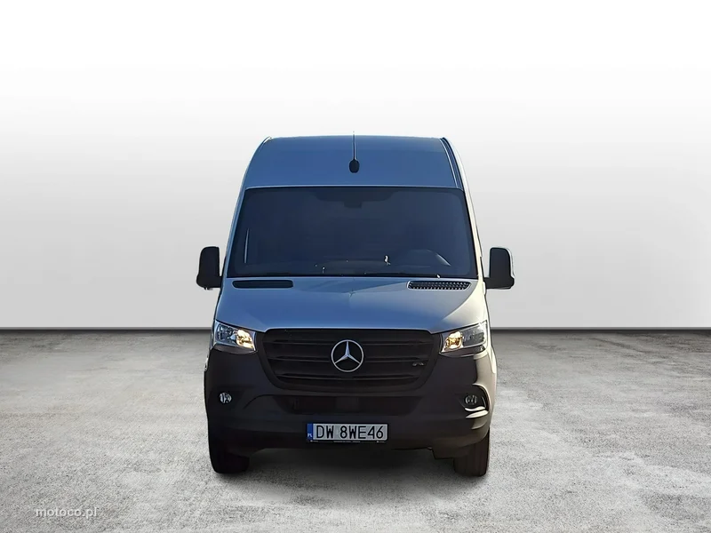 Mercedes-Benz Sprinter 8
