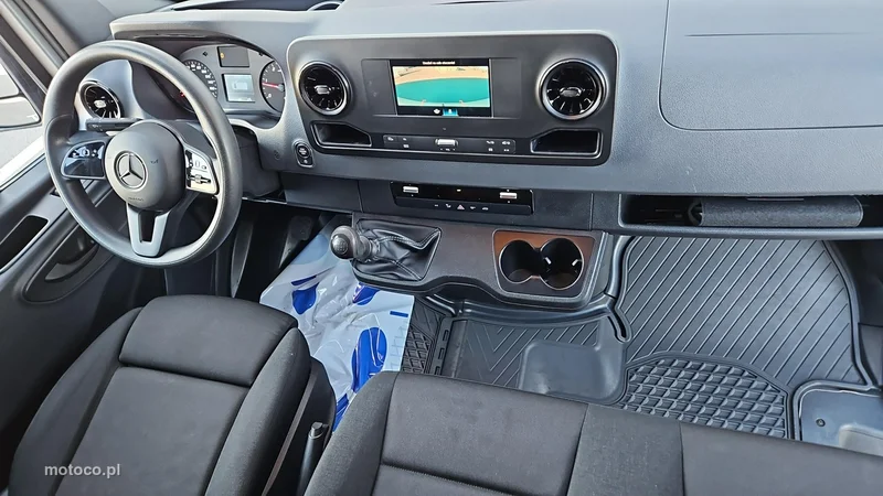 Mercedes-Benz Sprinter 13