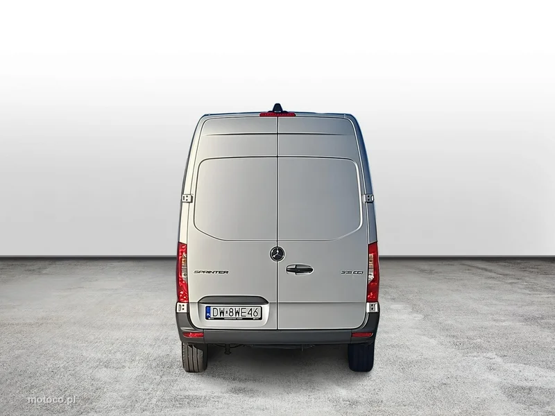 Mercedes-Benz Sprinter 4