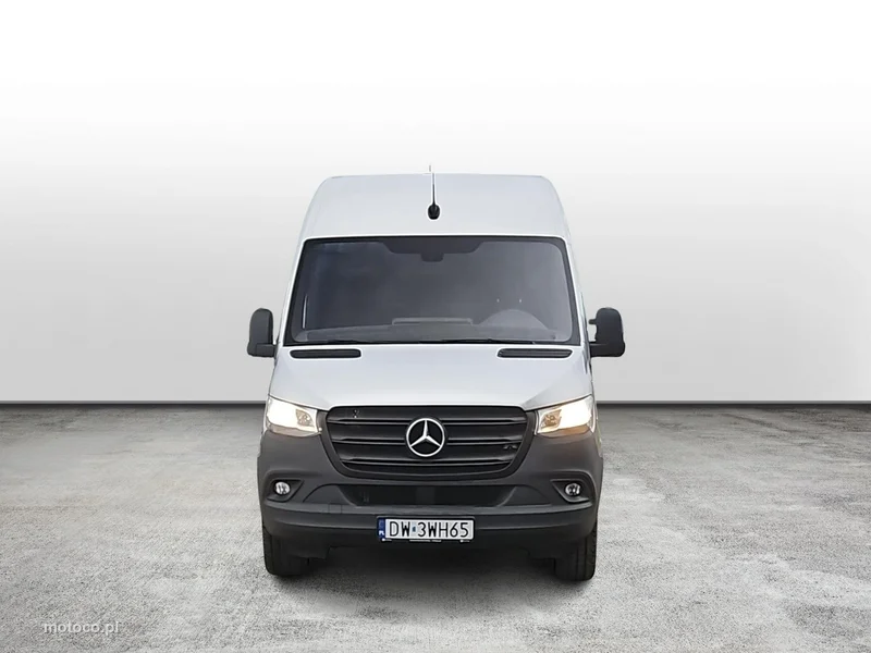 Mercedes-Benz Sprinter 8