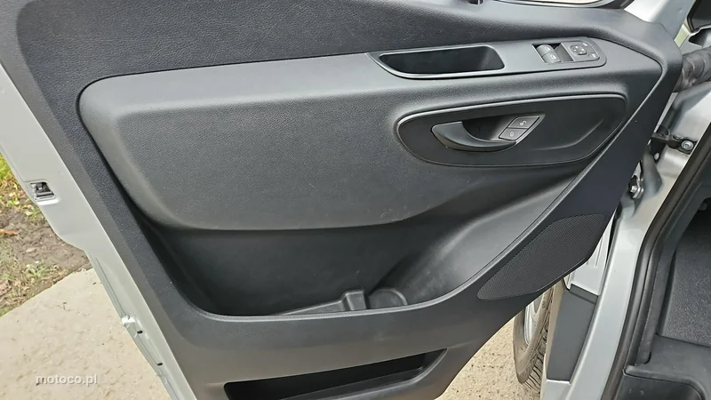 Mercedes-Benz Sprinter 10