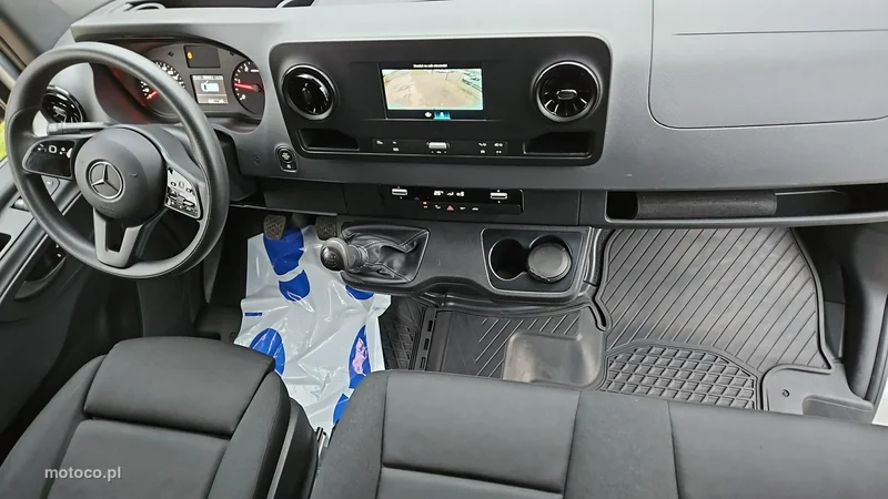 Mercedes-Benz Sprinter 13