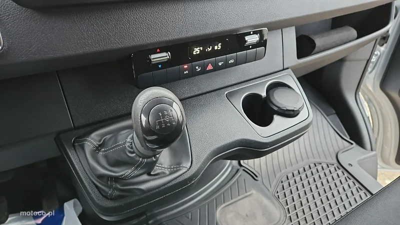 Mercedes-Benz Sprinter 18