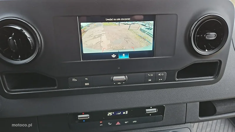 Mercedes-Benz Sprinter 19