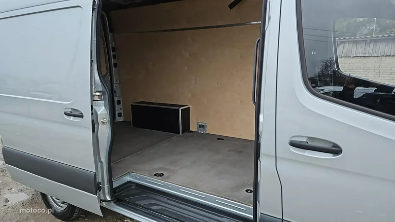 Mercedes-Benz Sprinter 20