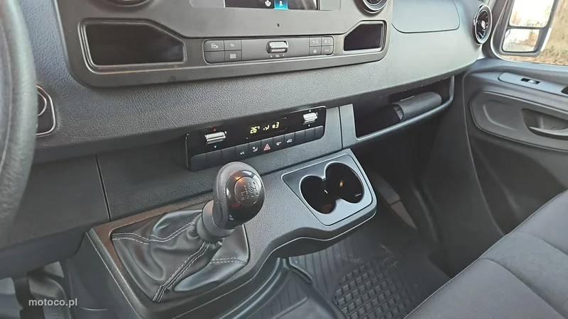Mercedes-Benz Sprinter 18