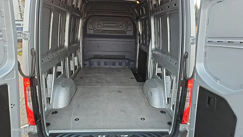Mercedes-Benz Sprinter 20
