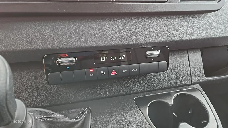 Mercedes-Benz Sprinter 19