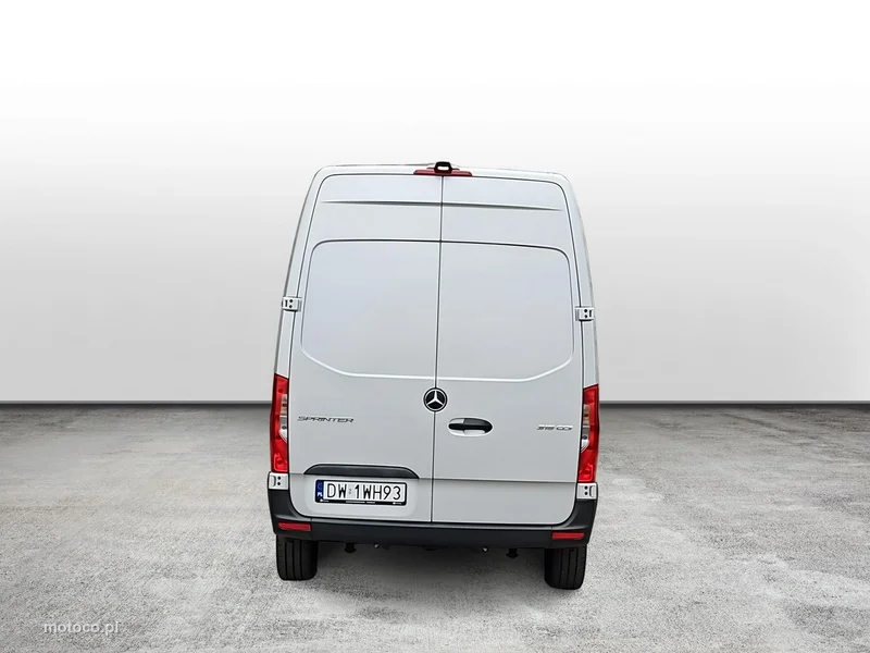 Mercedes-Benz Sprinter 4