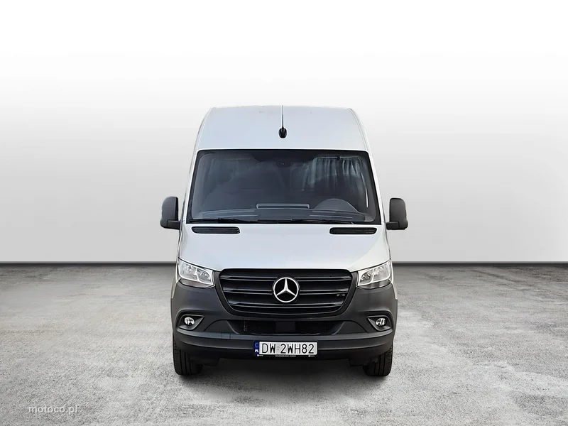 Mercedes-Benz Sprinter 8