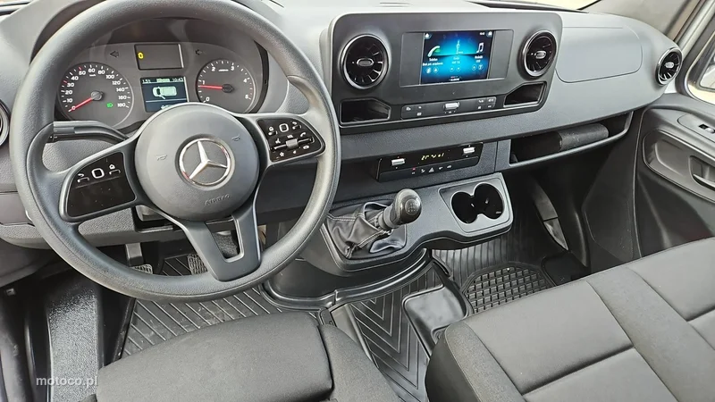 Mercedes-Benz Sprinter 13