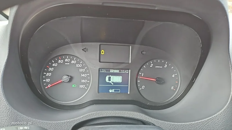 Mercedes-Benz Sprinter 14