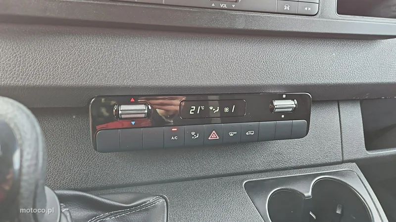 Mercedes-Benz Sprinter 19