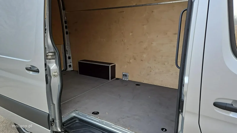Mercedes-Benz Sprinter 22