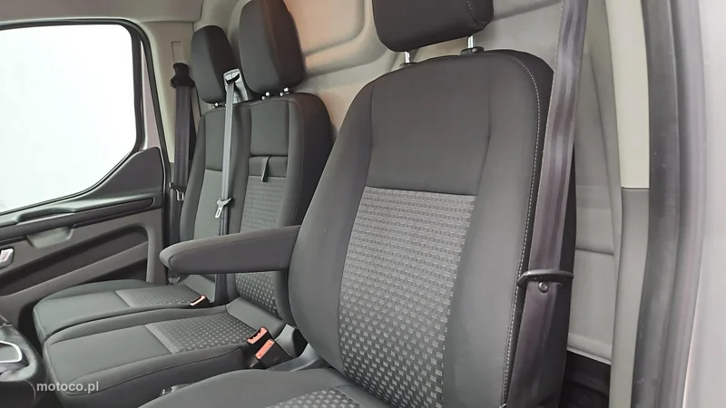 Ford Transit Custom 11