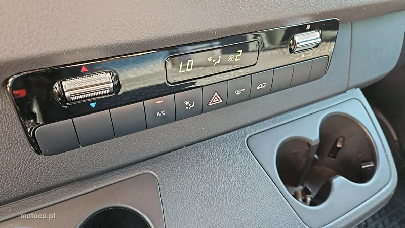 Mercedes-Benz Sprinter 16