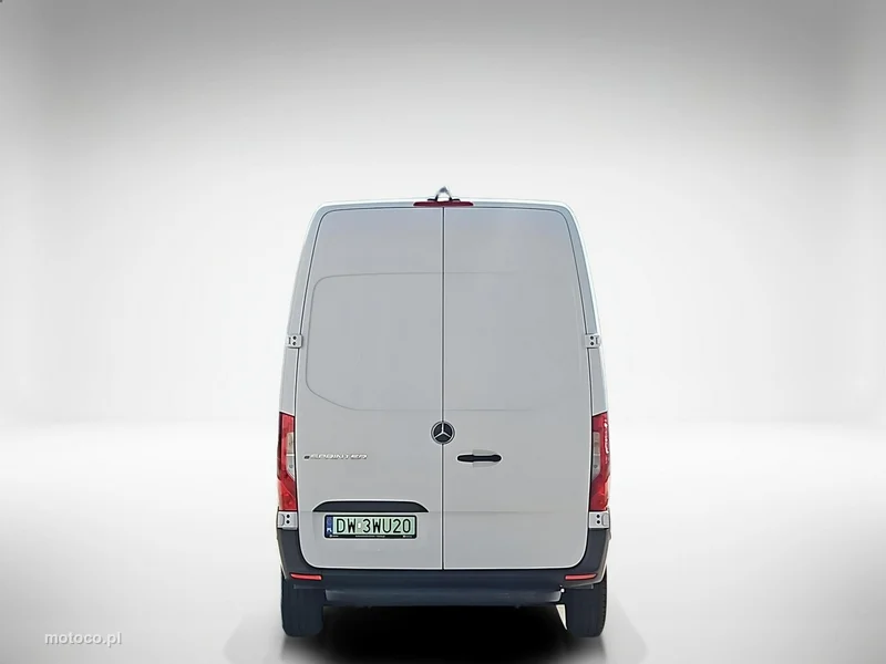 Mercedes-Benz Sprinter 4