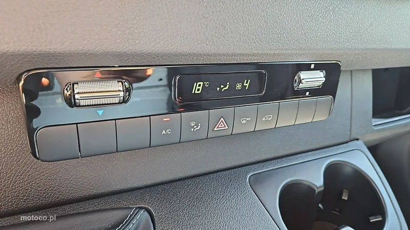 Mercedes-Benz Sprinter 19