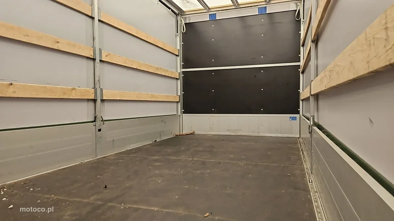 Mercedes-Benz Sprinter 22