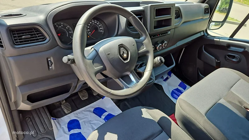 Renault Master 9