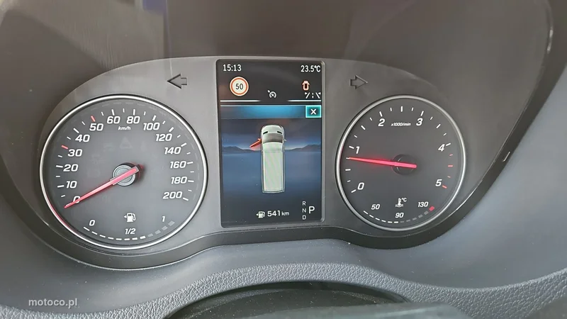 Mercedes-Benz Sprinter 14