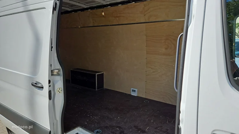 Mercedes-Benz Sprinter 21
