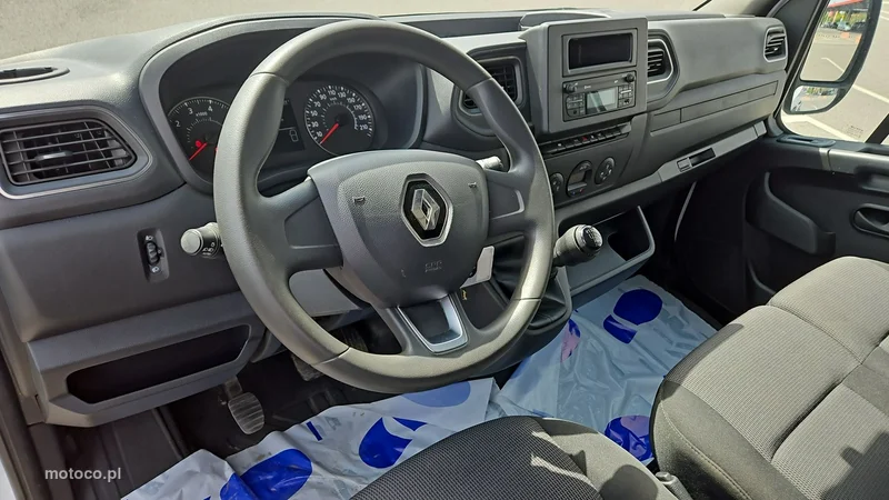 Renault Master 9