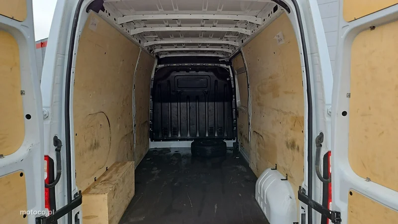 Renault Master 18