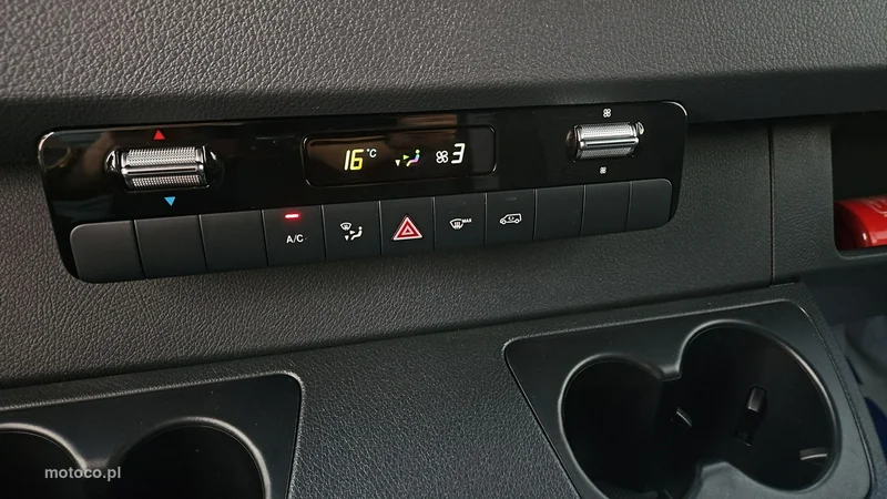 Mercedes-Benz Sprinter 19