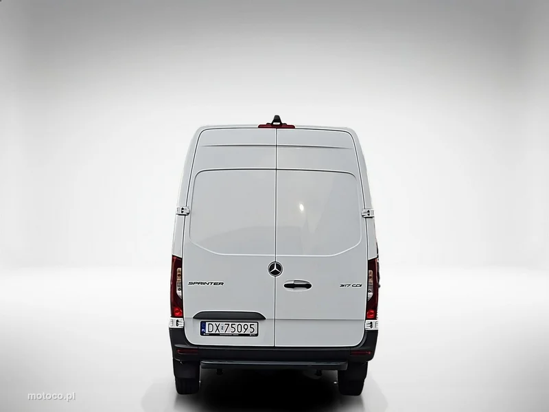 Mercedes-Benz Sprinter 4