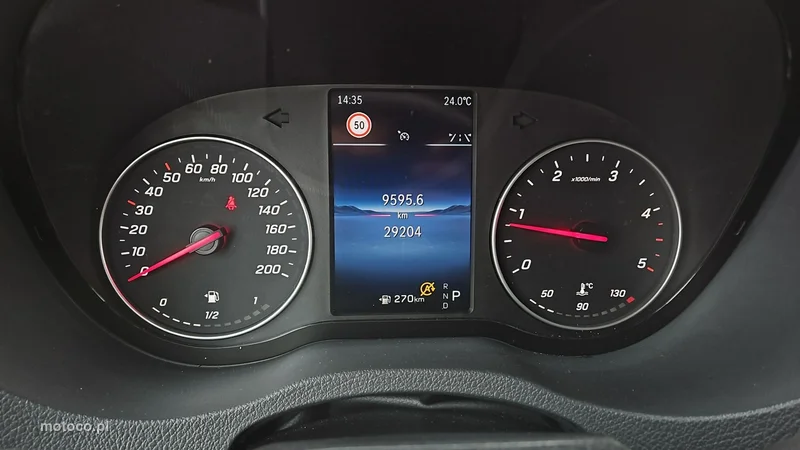 Mercedes-Benz Sprinter 14