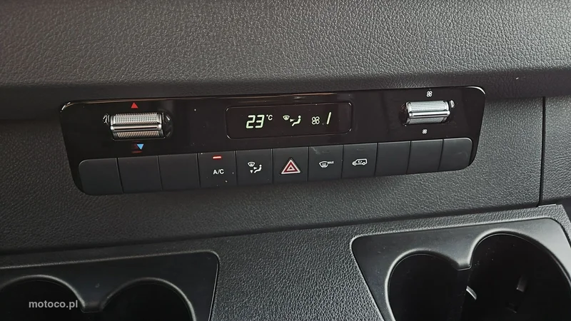 Mercedes-Benz Sprinter 19