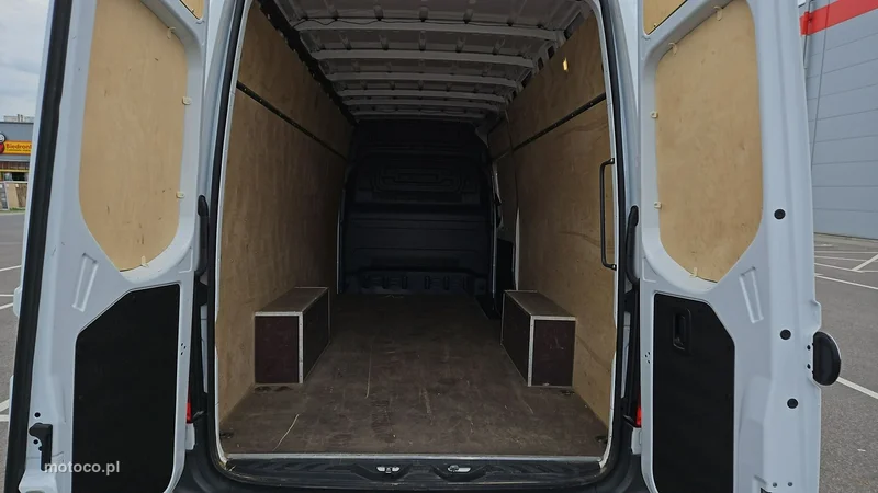 Mercedes-Benz Sprinter 22