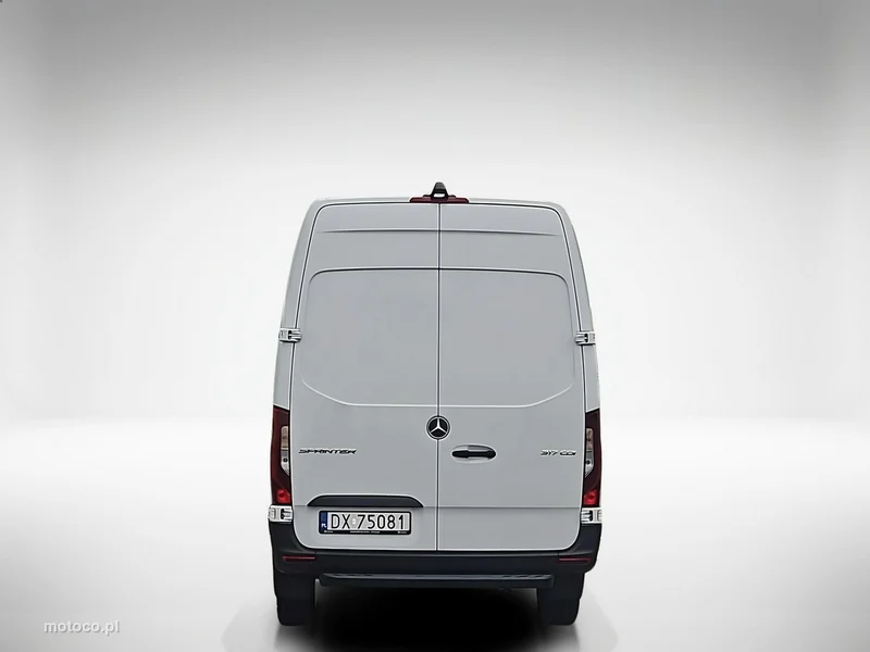 Mercedes-Benz Sprinter 4