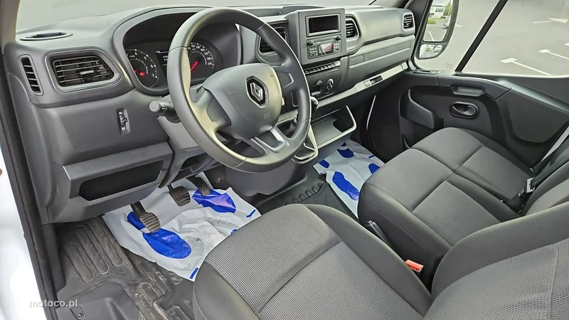 Renault Master 9
