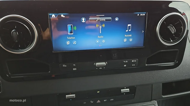 Mercedes-Benz Sprinter 17