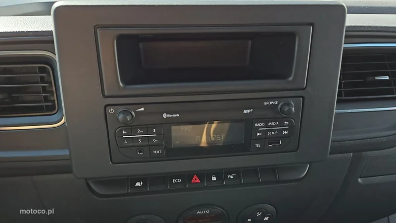Renault Master 17
