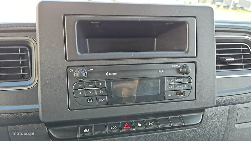 Renault Master 17
