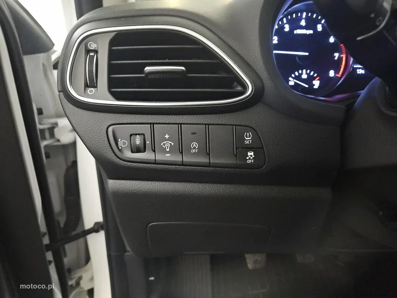 Hyundai i30 17