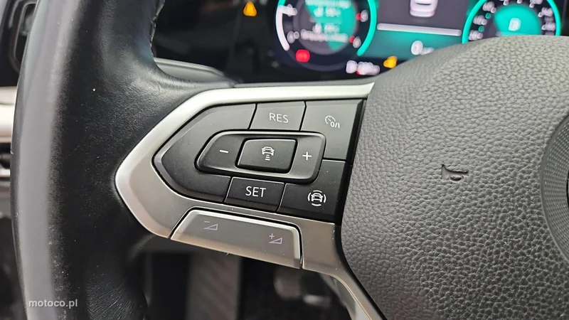 Volkswagen Golf VIII 21