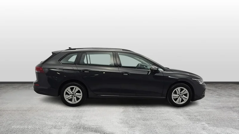 Volkswagen Golf VIII 6