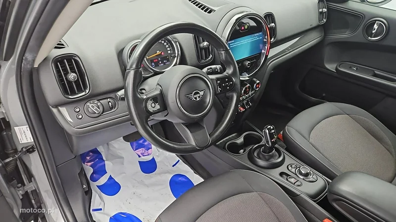 MINI Countryman 9
