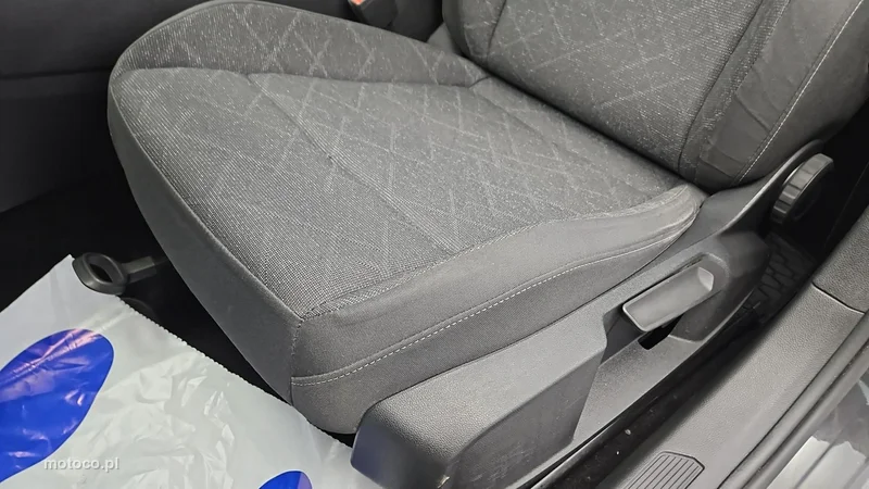 Volkswagen Golf VIII 12