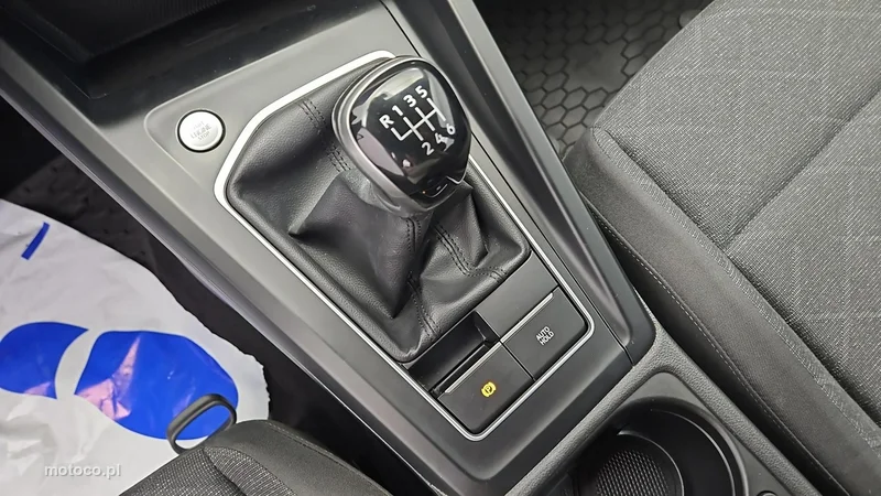 Volkswagen Golf VIII 18
