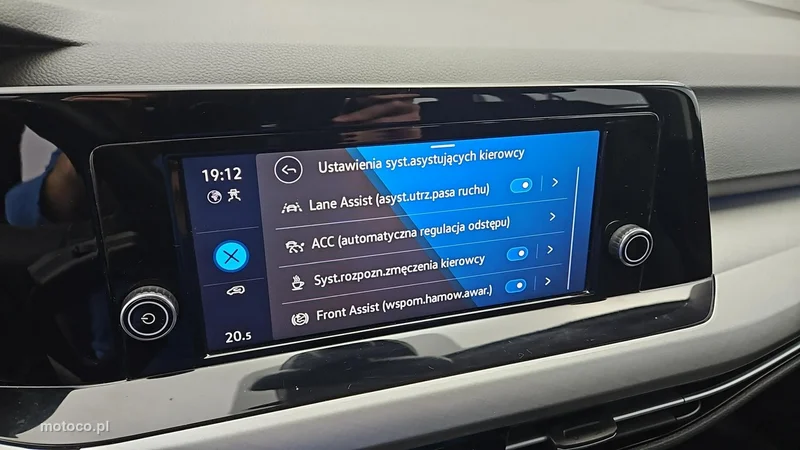 Volkswagen Golf VIII 20