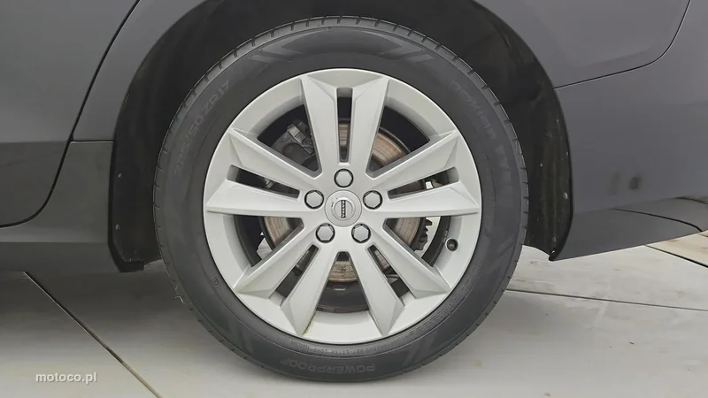 Volvo V60 25