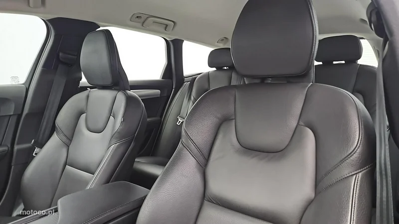 Volvo V90 11