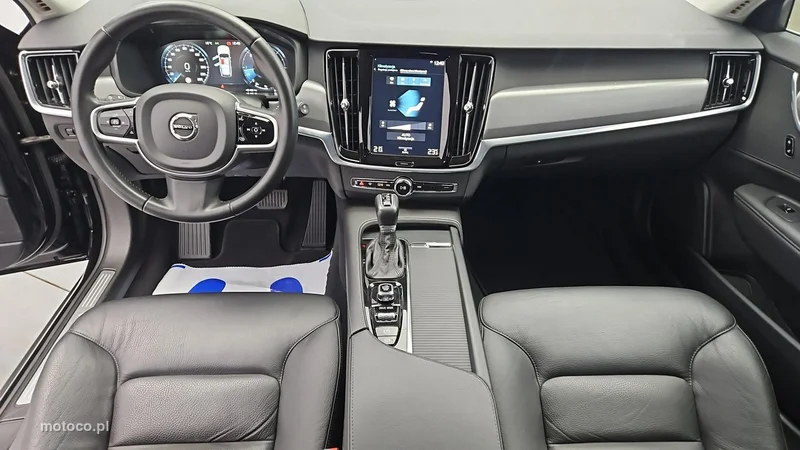 Volvo V90 13