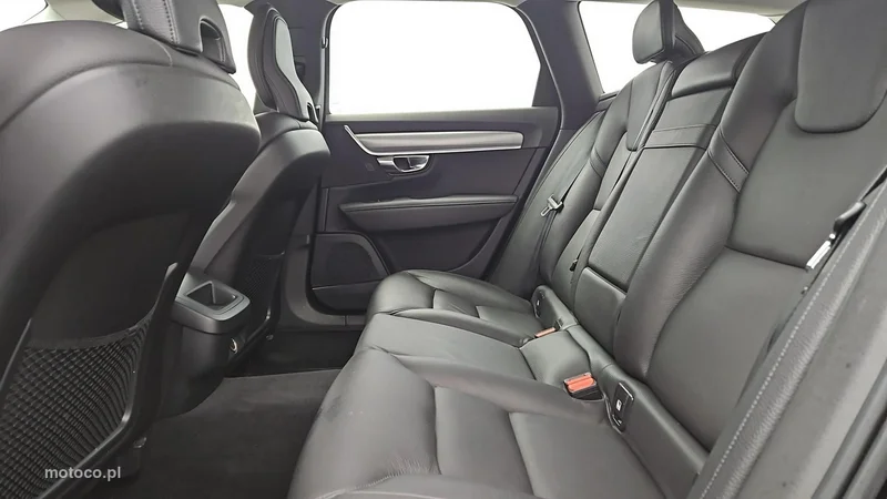 Volvo V90 23