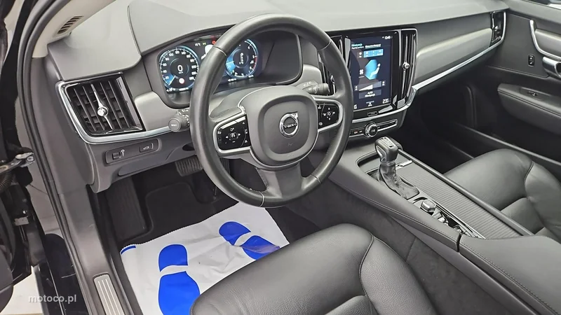 Volvo V90 9